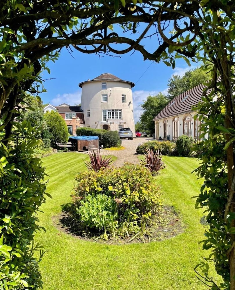 The Old Mill - carbon neutral hotel in Yarm