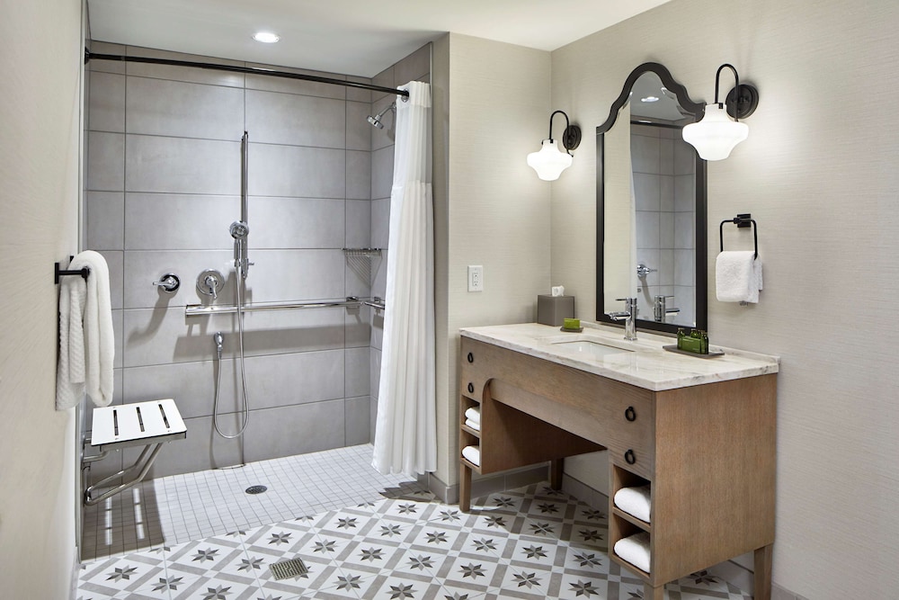 The Hamilton Alpharetta Curio Collection by Hilton - photo 23