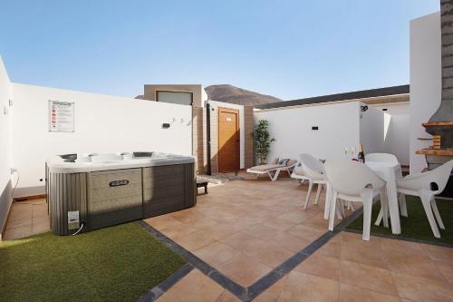 Eclipse — 4-Star Luxury Hotel in Puerto Del Rosario, Spain