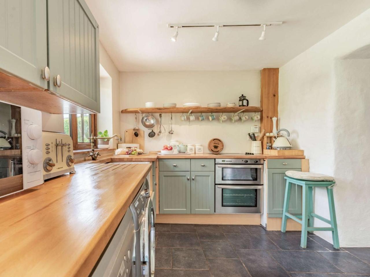 2 Bed in Llangwm FB310 — Llangwm — photo 4