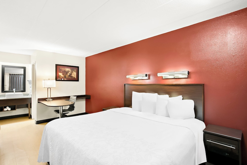 Red Roof Inn PLUS Baltimore Washington DC BWI Airport - photo 19