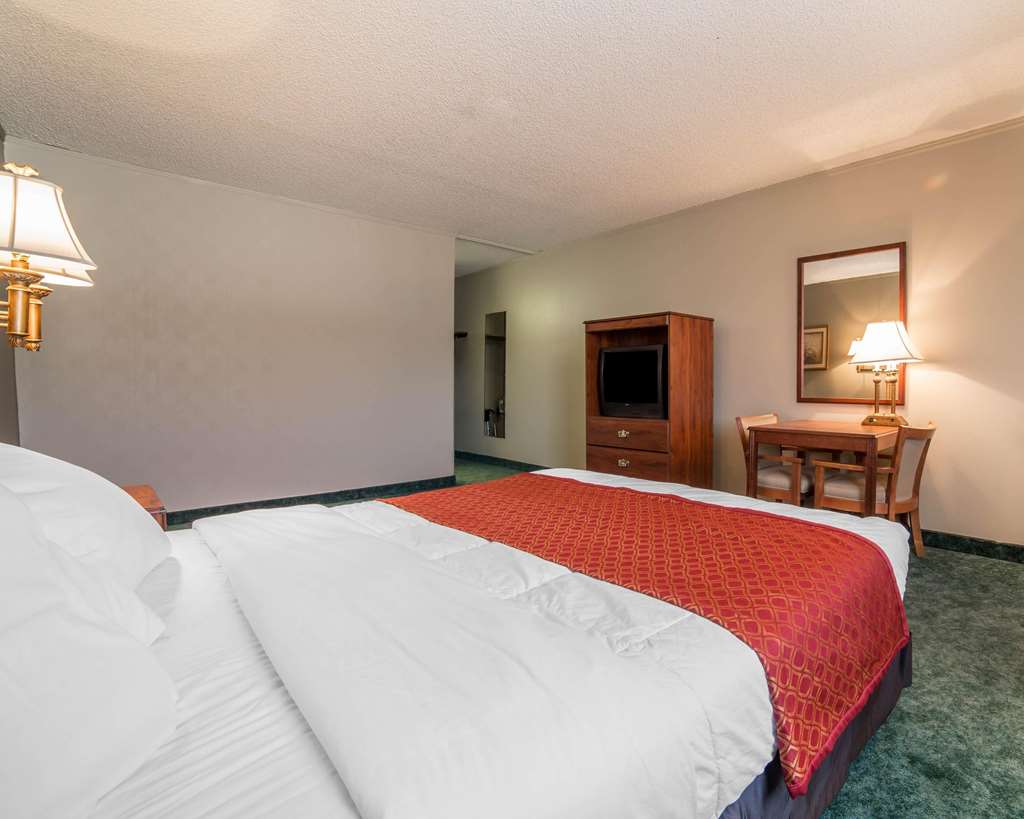 Econo Lodge Salina Scenic Route 89 & I 70 - photo 7