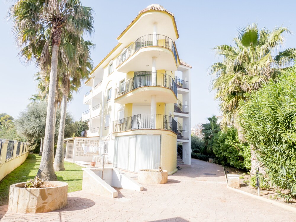 Marineu Sol y Mar Superior — hotel in Alcala De Xivert