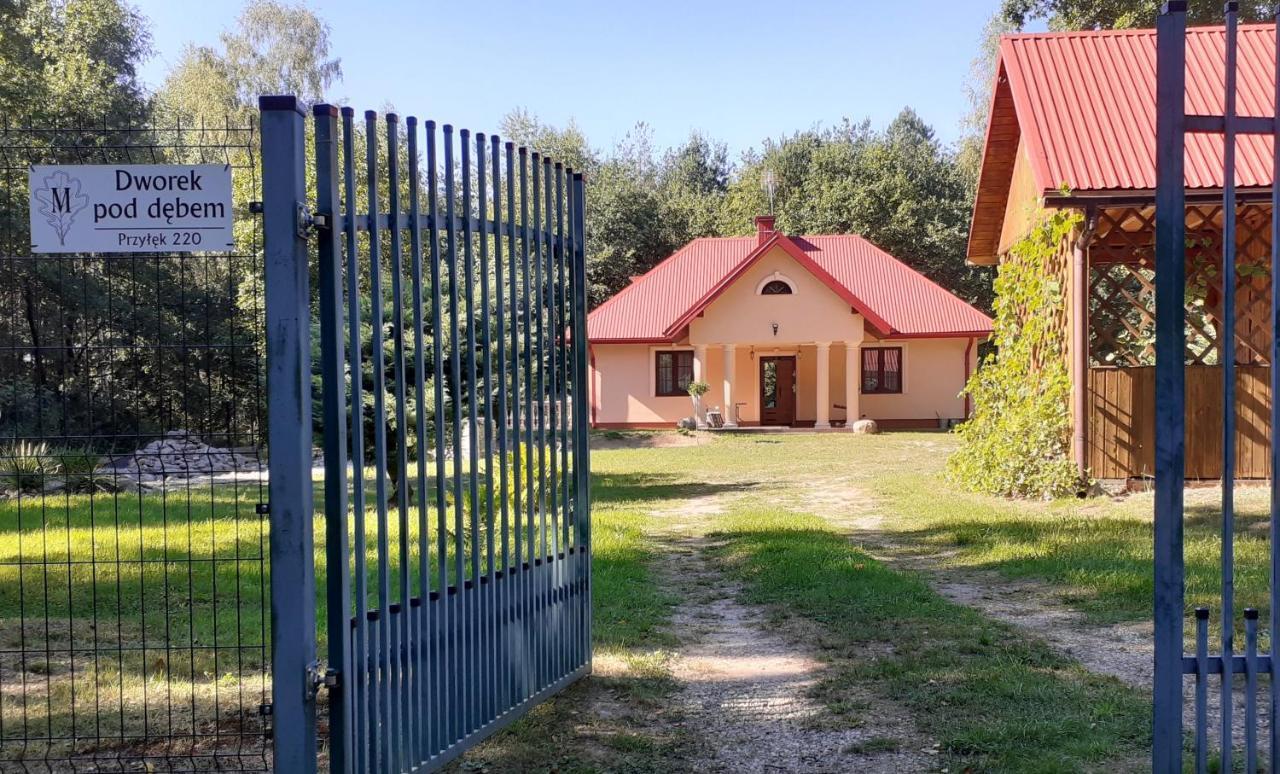 Dworek Pod Debem - last minute hotel in Niwiska