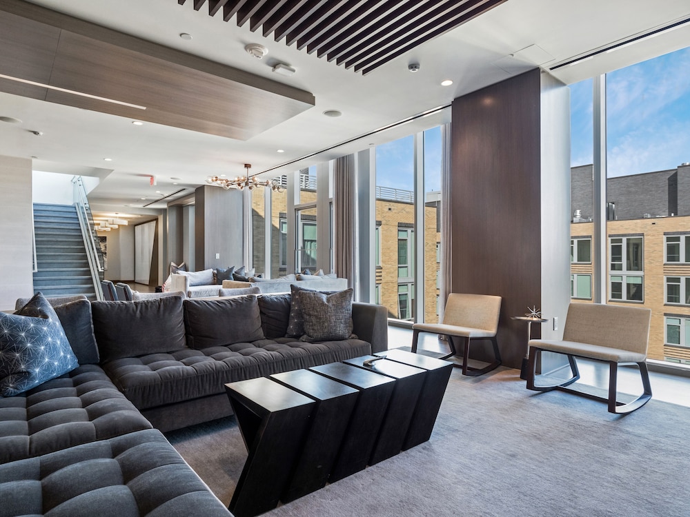 Global Luxury Suites Crystal City - photo 134