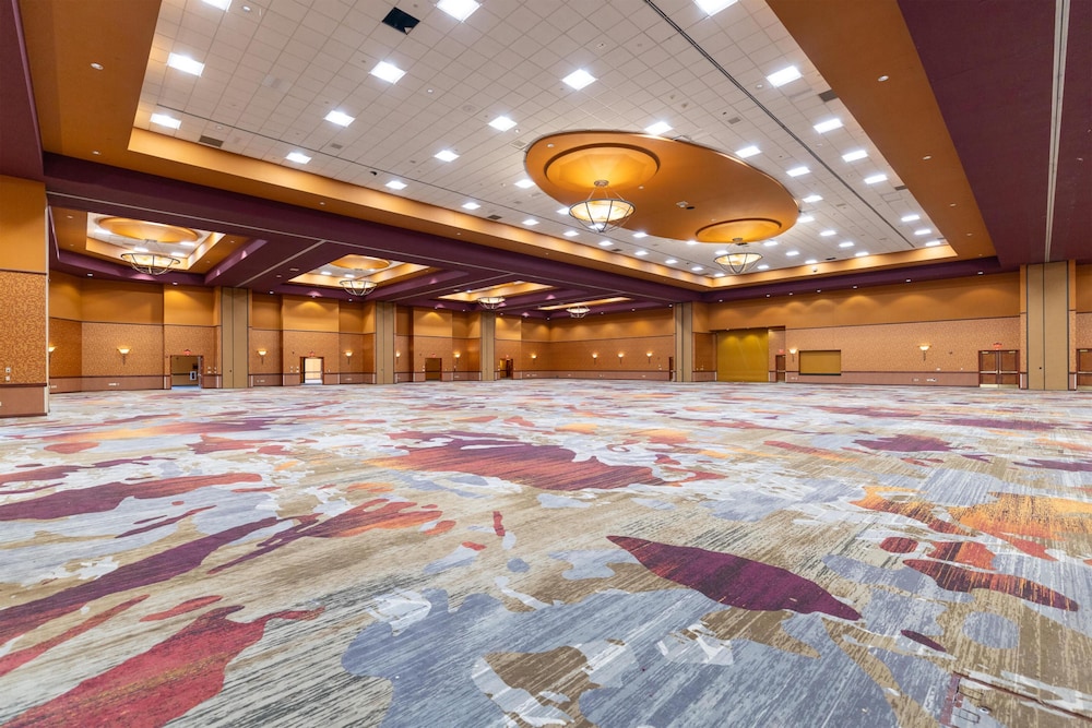 Embassy Suites Northwest Arkansas Hotel Spa & Convention - photo 61