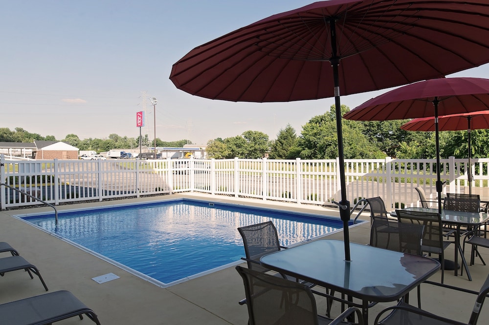 Red Roof Inn Georgetown IN Louisville West - photo 28
