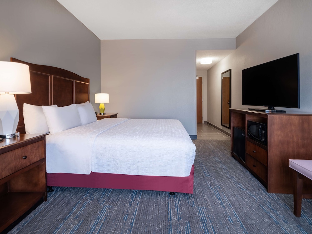 Hampton Inn Boca Raton Deerfield Beach - photo 12