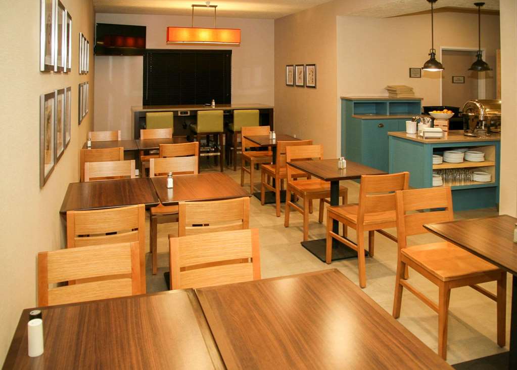 Country Inn & Suites by Radisson Prineville OR - photo 24