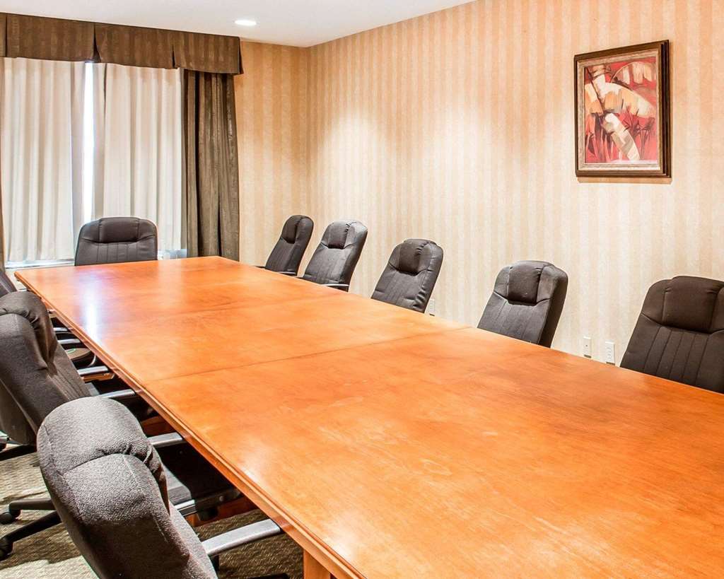 Econo Lodge Inn and Suites Douglasville GA - photo 22