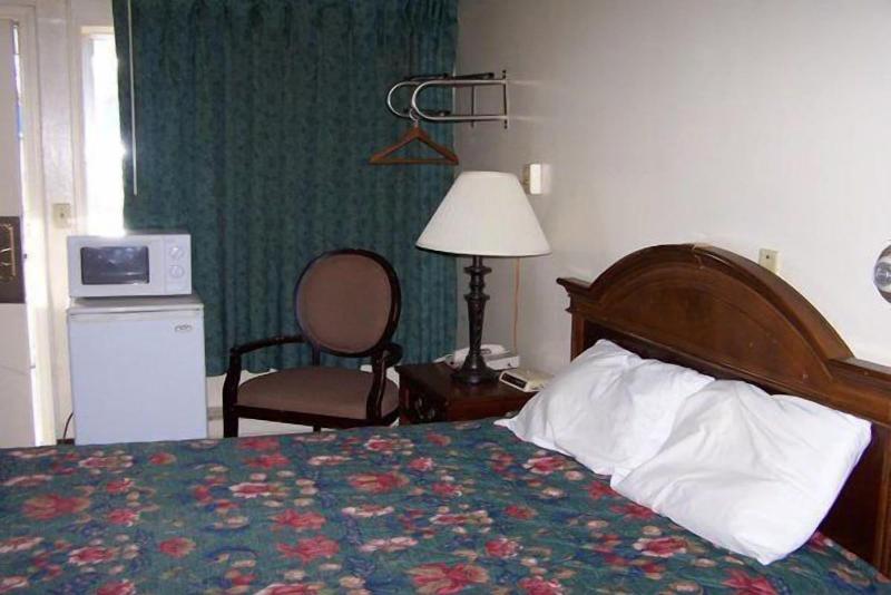 Delta Motel - photo 13