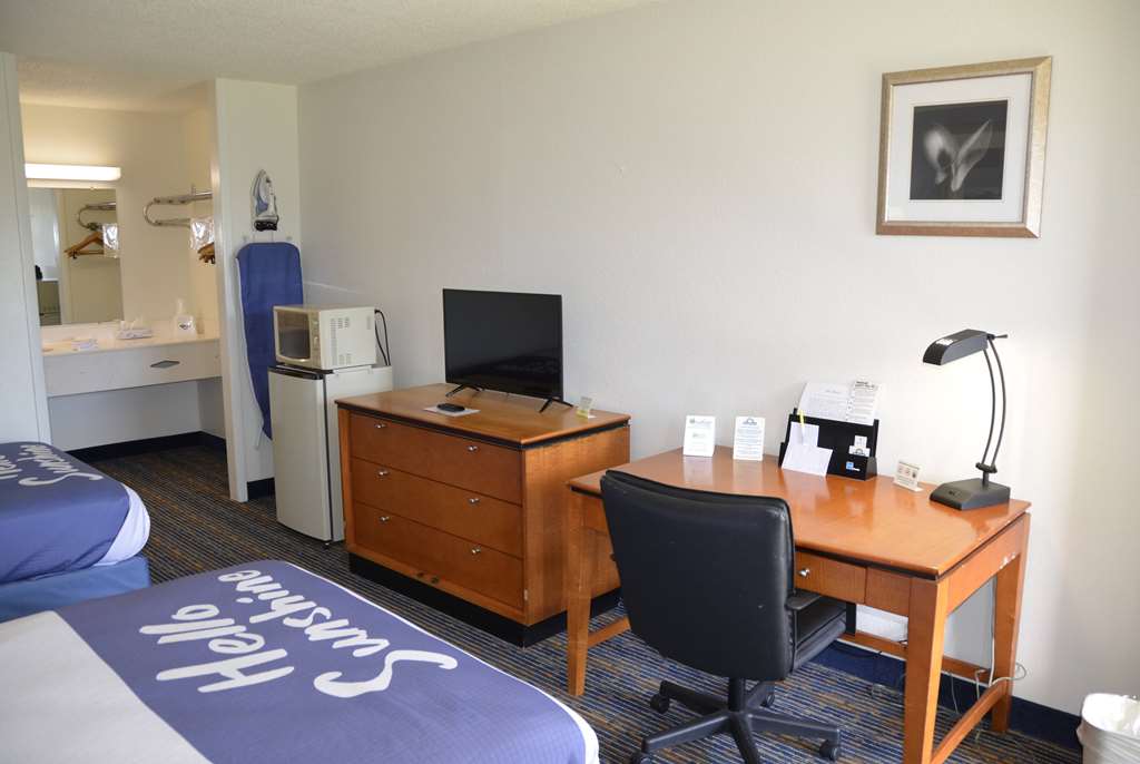 Days Inn by Wyndham Luray Shenandoah - photo 27