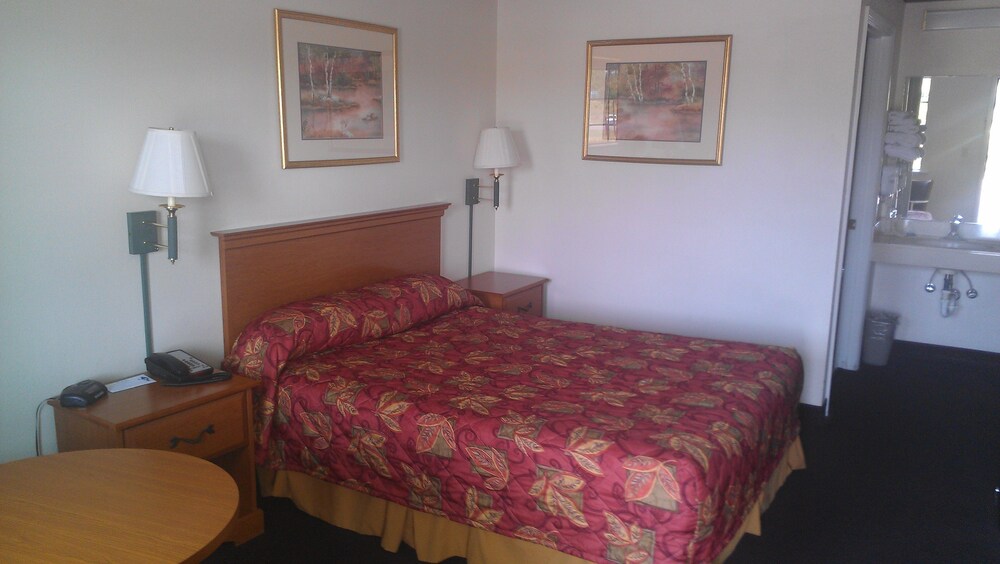Peach Tree Inn - photo 5