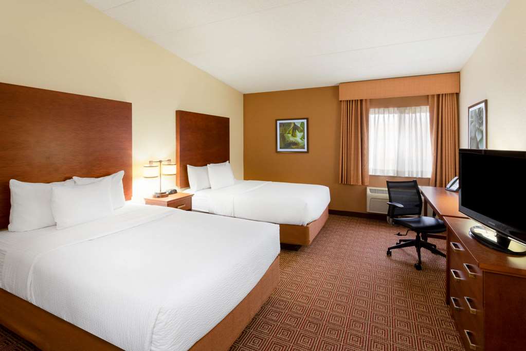 La Quinta Inn by Wyndham Minneapolis Airport Bloomington - photo 41