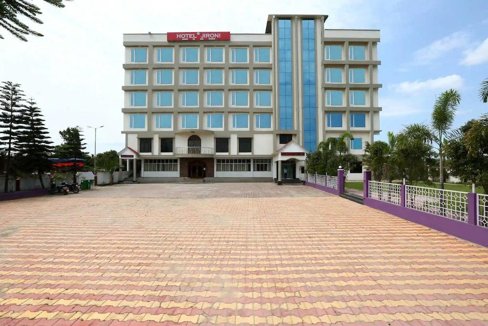 Hotel Jironi in Jorhat, India