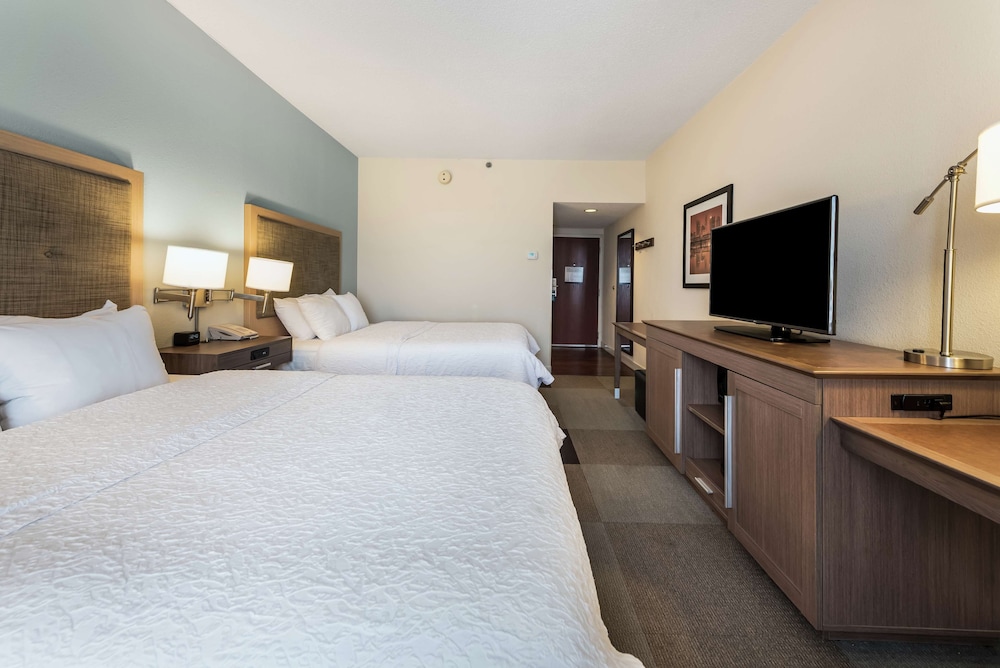 Hampton Inn by Hilton Columbus I 70E Hamilton Rd - photo 28