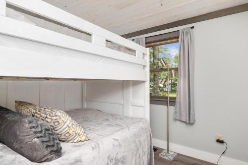 Mountains to Sea by Oak Island Accommodations - photo 39