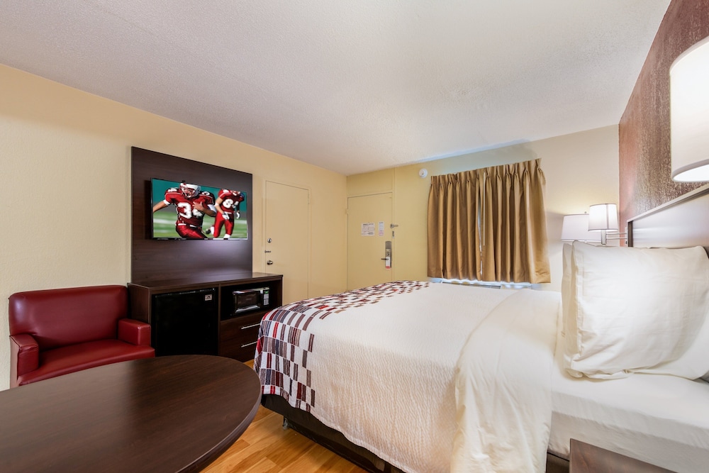Red Roof Inn Marion IN - photo 6