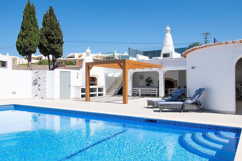 Lavanda Magnificent five bedroom villa — 4-Star Luxury Hotel in Lagoa, Portugal