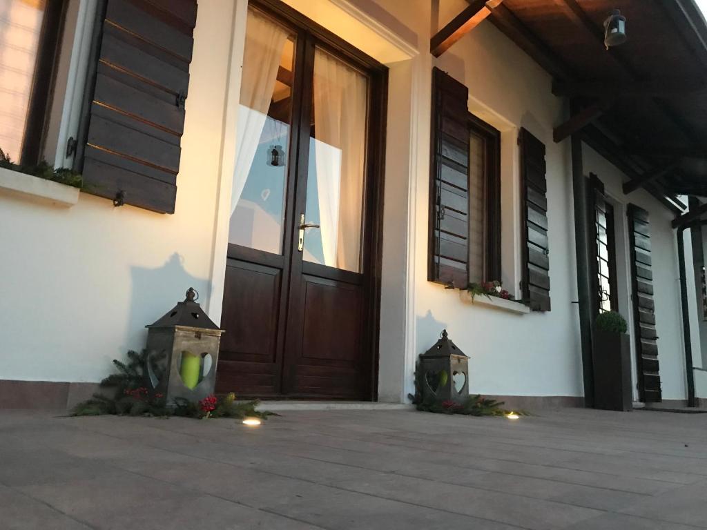 Agriturismo Corte Acconi — 4-Star Luxury Hotel in Mantova, Italy