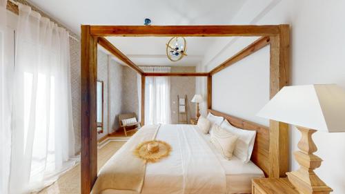 Moenia Luxury Apartment — 4-Star Luxury Hotel in Irakleion, Greece