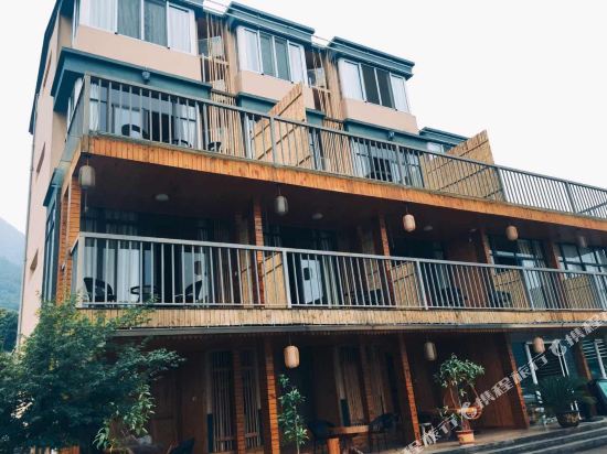 Zhuling Shanju Hotel - last minute hotel in Deqing