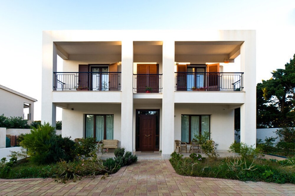 Open Space San Cusumano — hotel in Erice