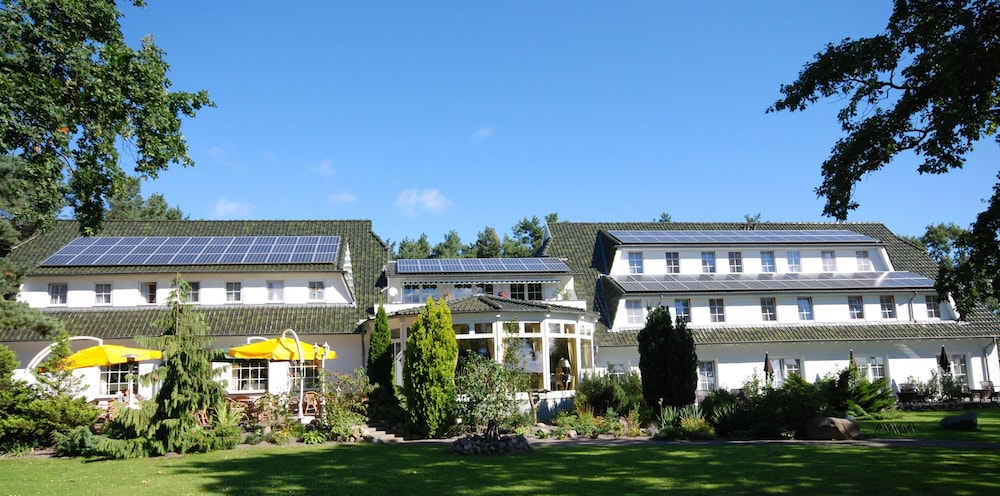 Hotel Marks Garni - carbon neutral hotel in Zingst