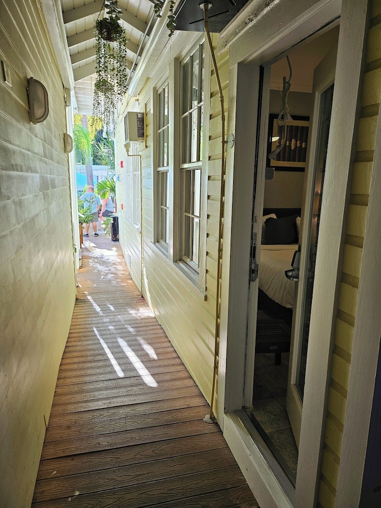 Bishop Hotel Key West - photo 11