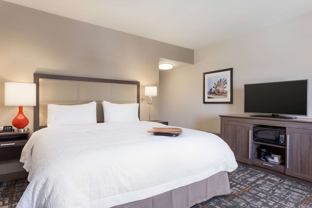 Hampton Inn & Suites West Des Moines SW Mall Area - photo 11