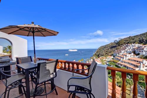 H1780 Hamilton Cove Villa 17 80 — 4-Star Luxury Hotel in Avalon, United States