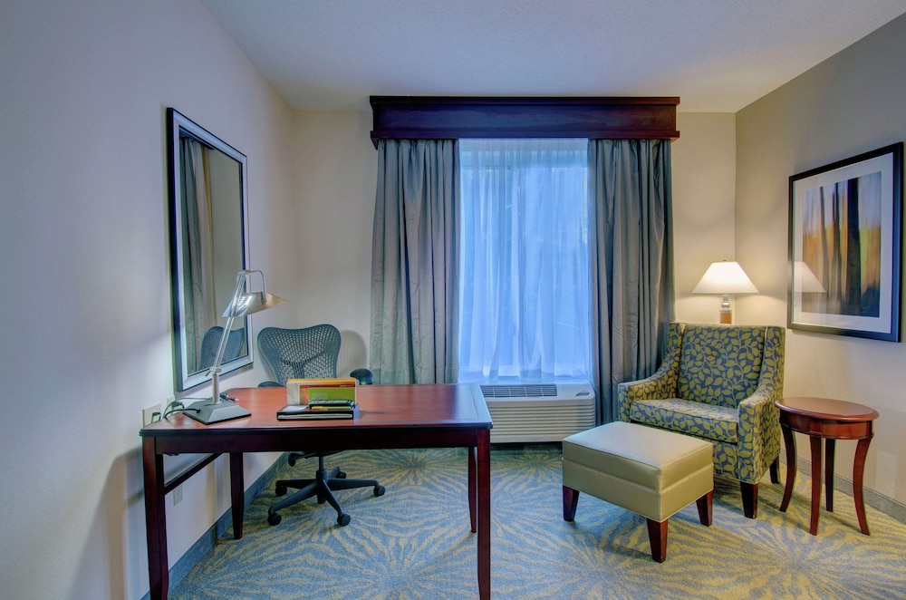 Hilton Garden Inn Norwalk - photo 27