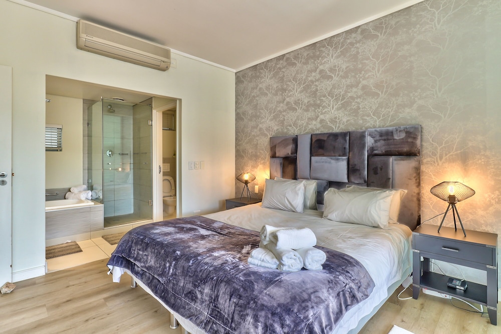Harbour Bridge 1 Bedroom in Waterfront Precinct