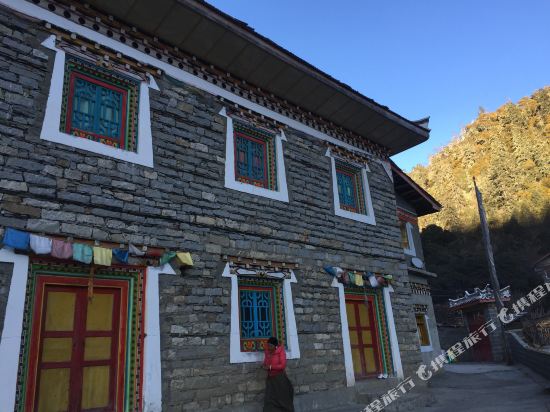 Gesanghua Inn - last minute hotel in Jiulong
