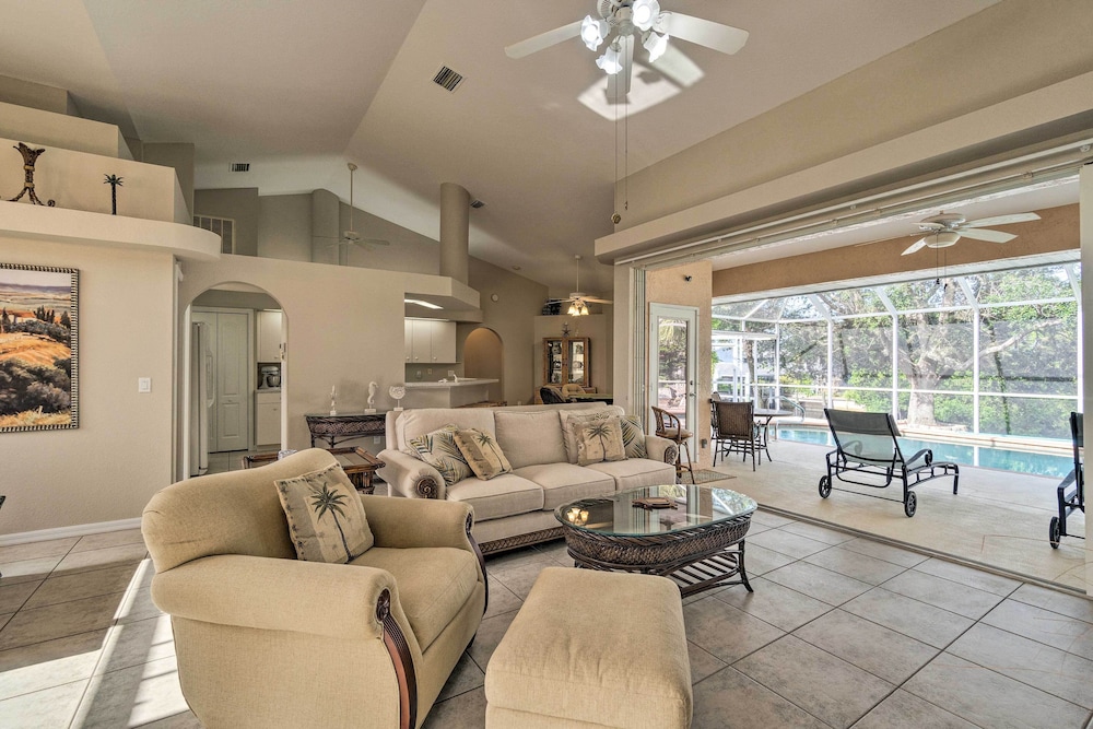 Punta Gorda Hub w Pool 2 Miles to Peace River in Punta Gorda, United States