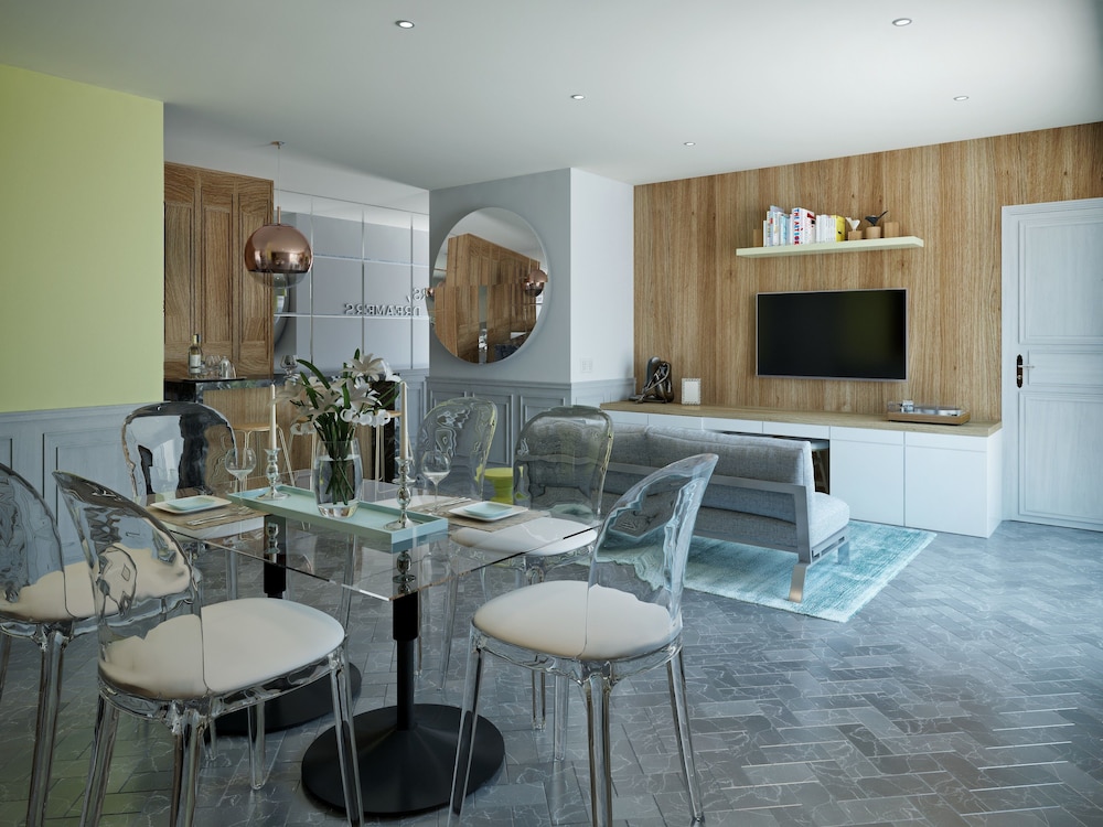 In-room dining