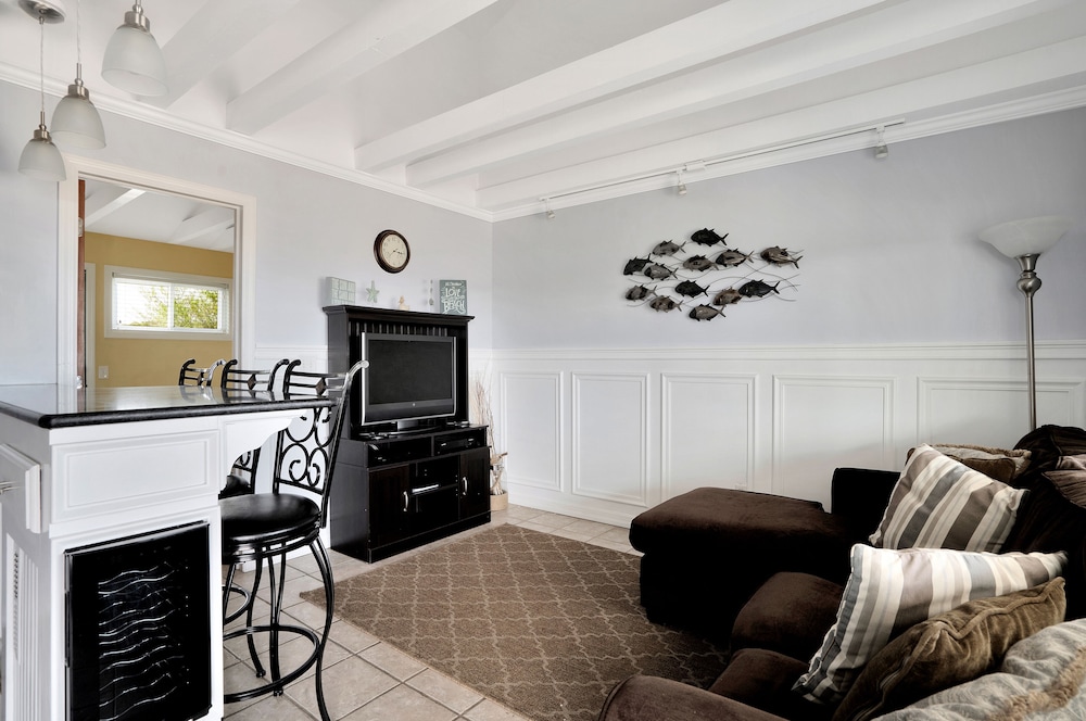 Driftwood Resort - photo 35