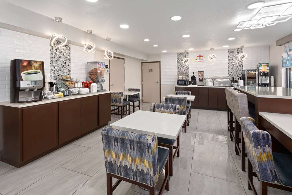 Super 8 by Wyndham Prattville Montgomery - photo 11