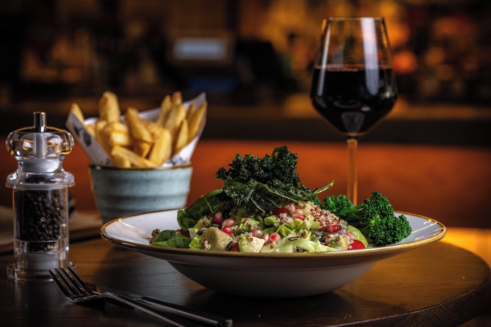 מזון ומשקאות