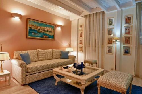 Acropolis Luxury Residences — 4-Star Luxury Hotel in Athens, Greece