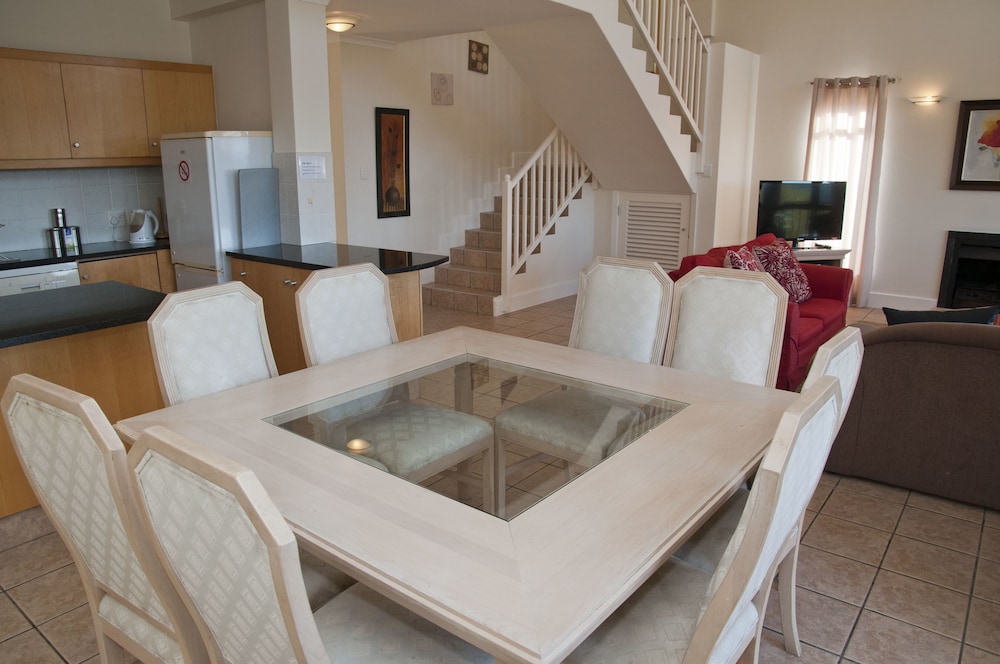 Villa 16 — 4-Star Luxury Hotel in Knysna, South Africa