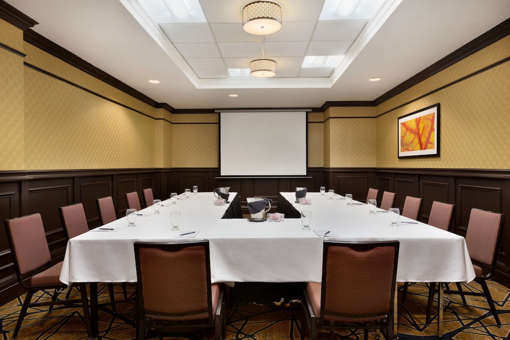 Embassy Suites by Hilton Dallas DFW Airport South - photo 37