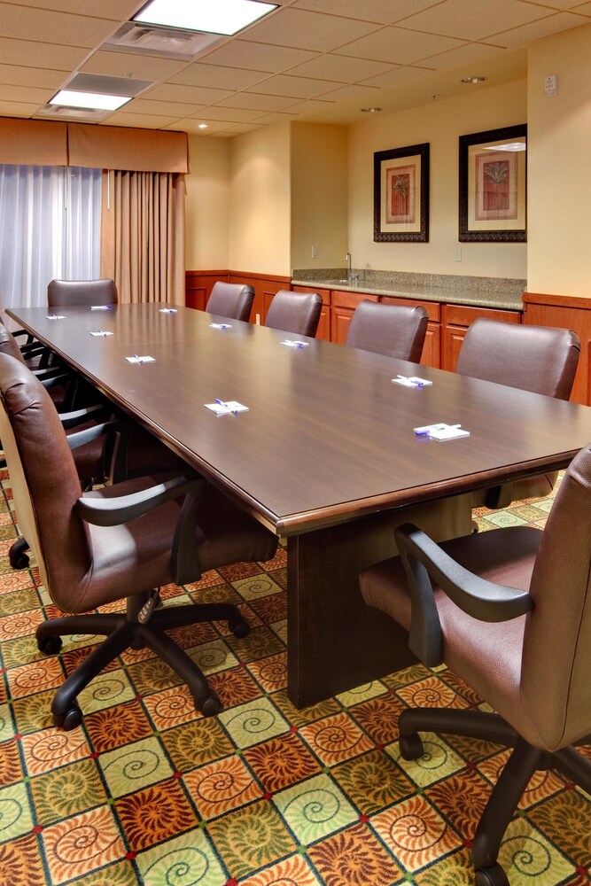Holiday Inn Express & Suites Yuma by IHG - photo 33