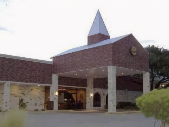 Clarion Inn Near Baylor University - photo 11