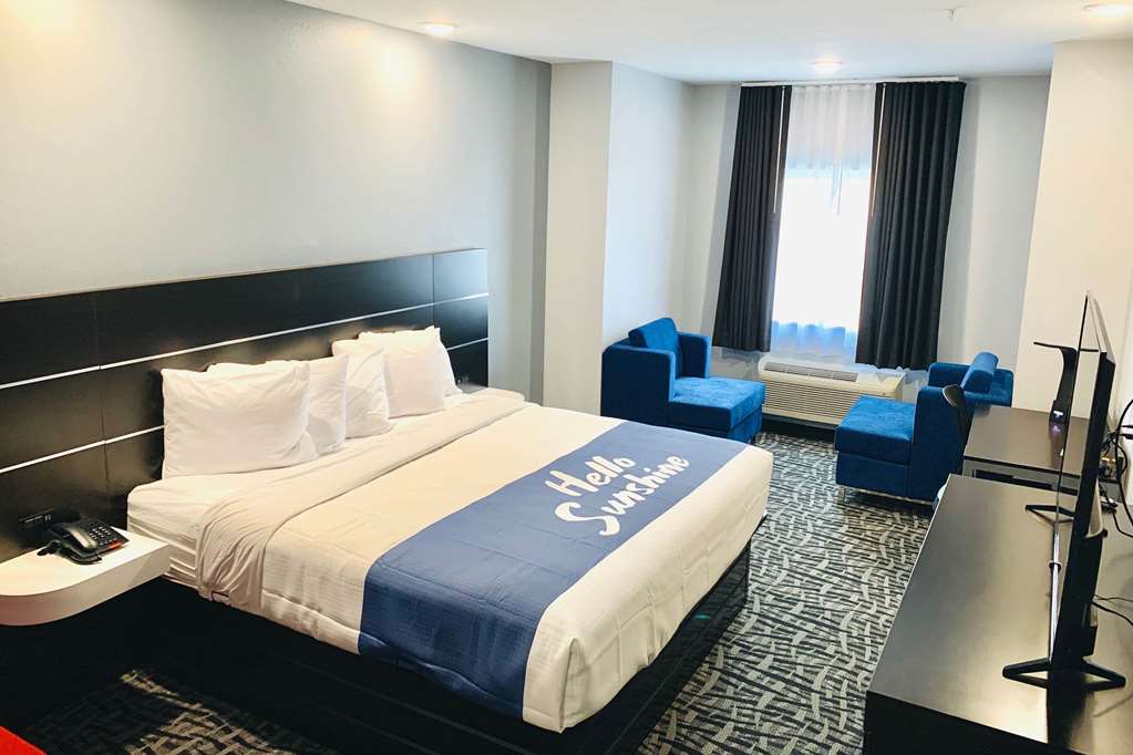 Days Inn & Suites by Wyndham Horn Lake Memphis Graceland - photo 7