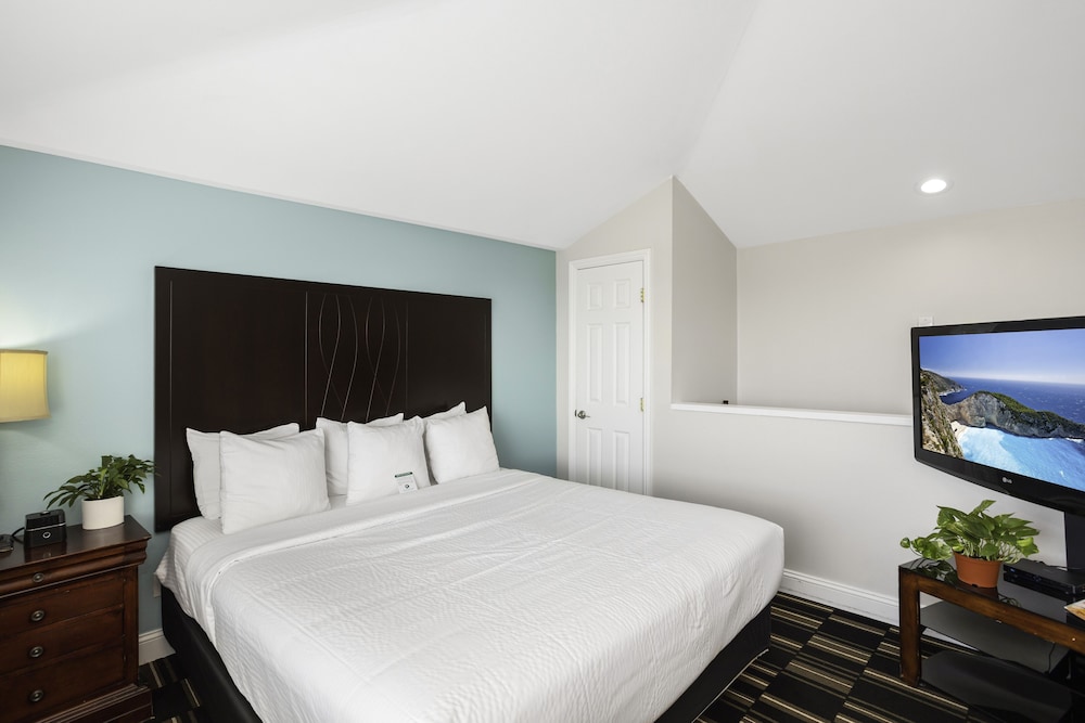 The Hotel Oceanside - photo 14