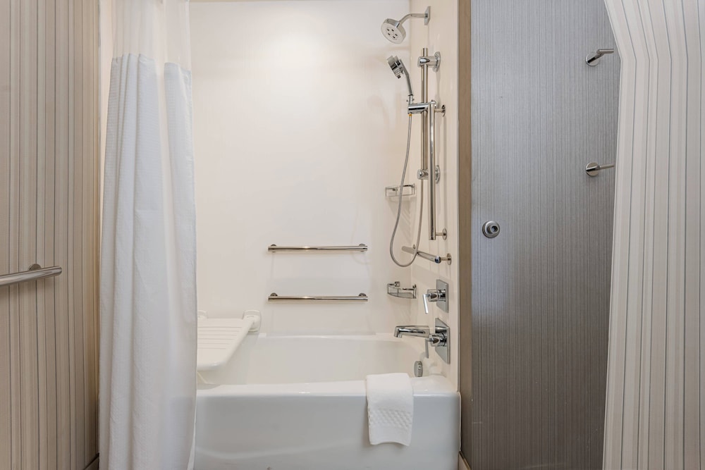 Courtyard by Marriott Asheville Biltmore Village - photo 23
