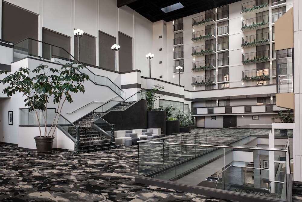 Embassy Suites Hotel Winston Salem - photo 3