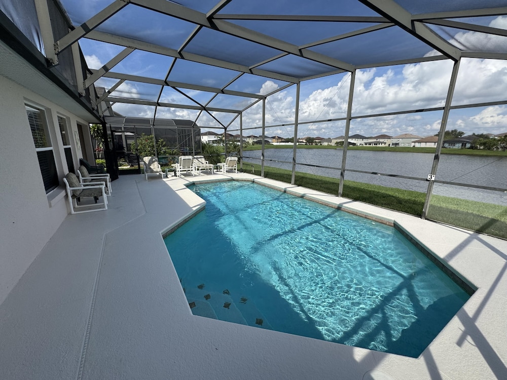 Luxury Vacation Home in Kissimmee Perfect for Families and Golfers — 4-Star Luxury Hotel in Kissimmee, United States