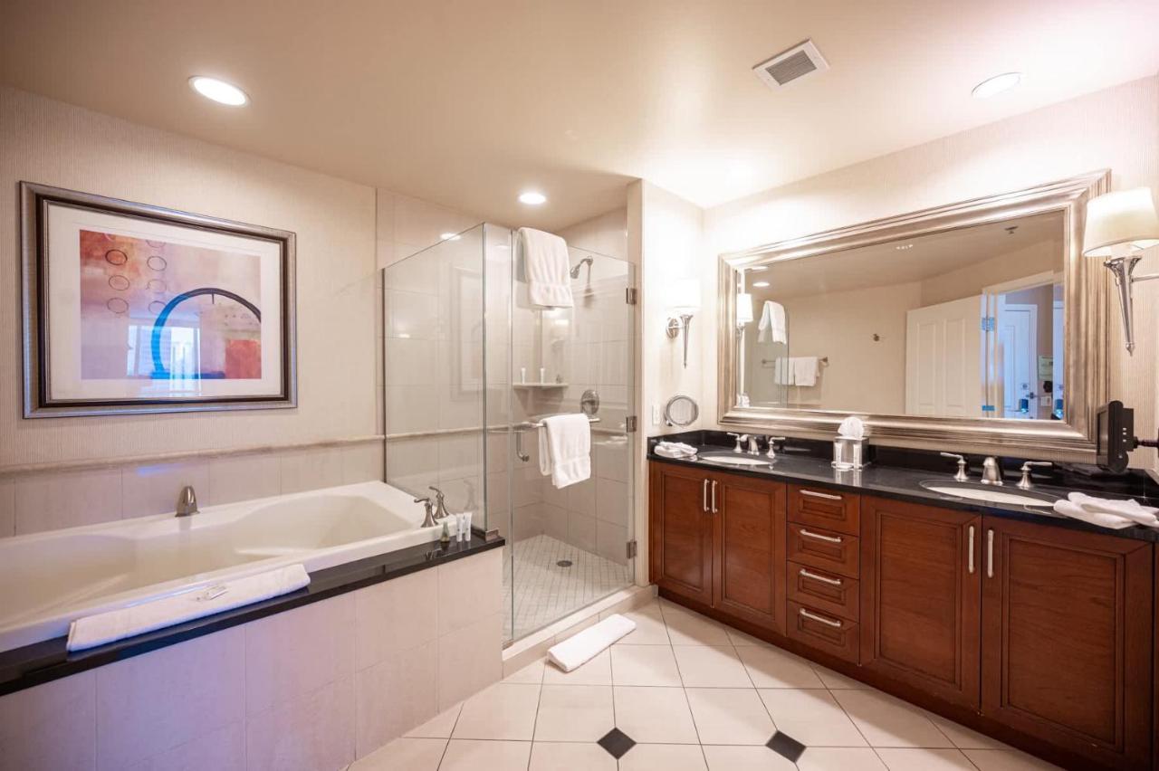 No Resort Fee Strip View Suite Free Valet Pool